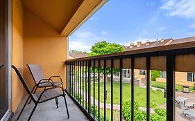 Chicago Club Inn & Suite